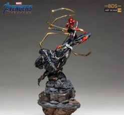 Film & TV Avengers: Endgame 1/10 Iron Spider Vs Outrider Statue