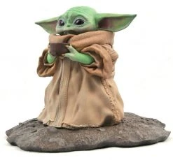 The Mandalorian The Child (Soup) - Premier Collection 17cm Statue
