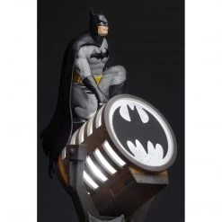 Batman Figurine Bat Signal Table Lamp PALADONE